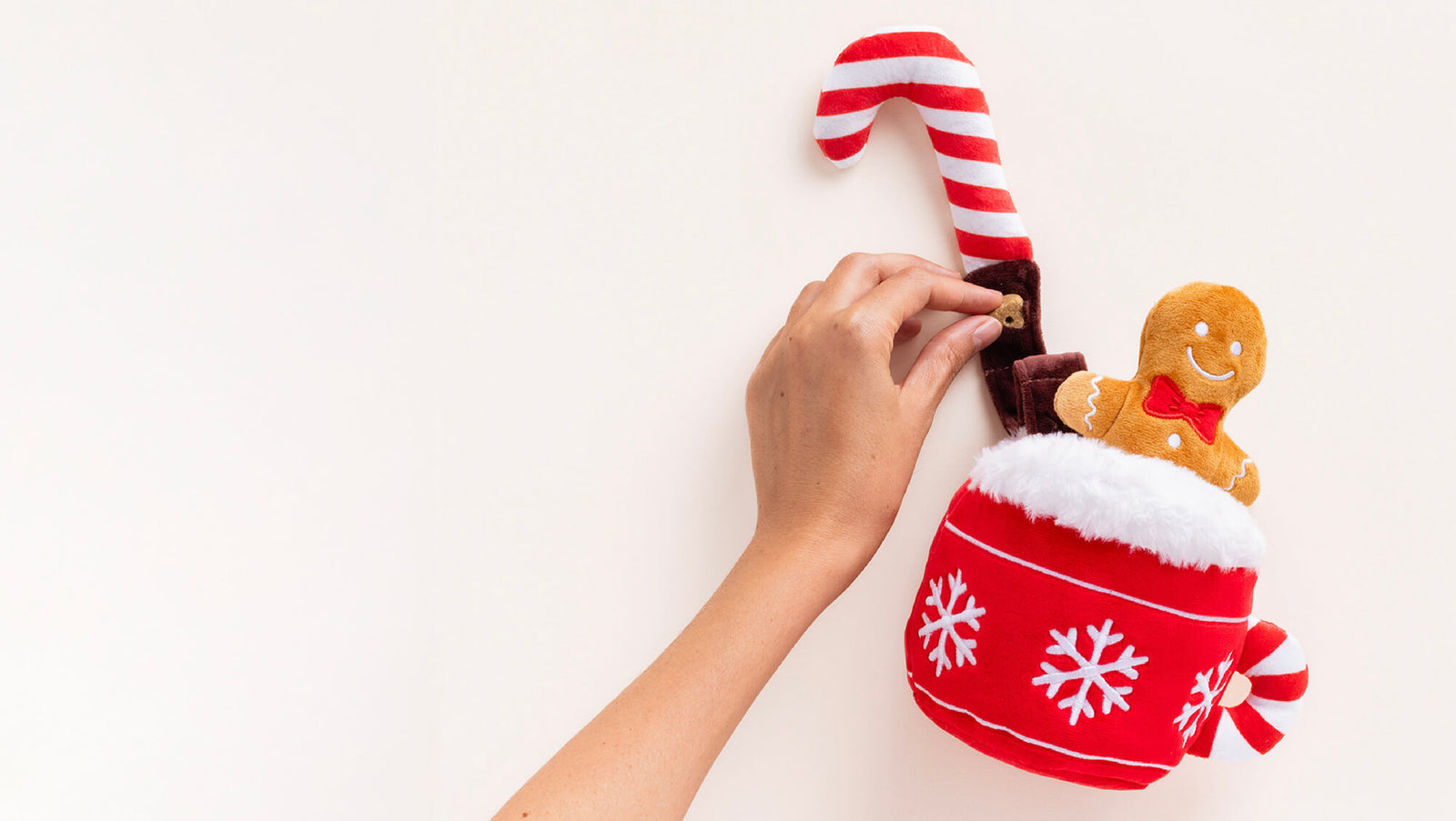 Holiday Gift Guide Hot Cocoa Toy from The Foggy Dog