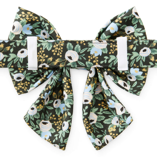 Periwinkle Posies Lady Bow Collar